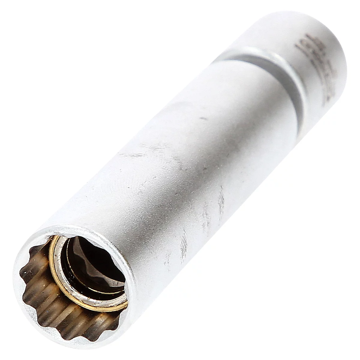 Langnuss, silberfarben, mit goldfarbenen Elementen.